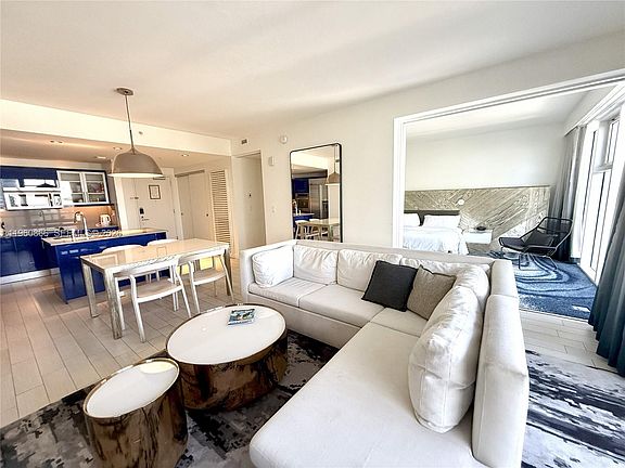 4th image of 3101 Bayshore Dr #704
