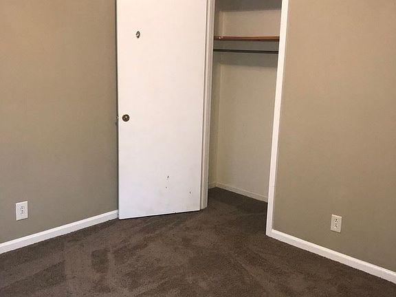 5th image of 454 Circle Dr APT B