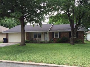 1807 W Swan St, Springfield, MO 65807