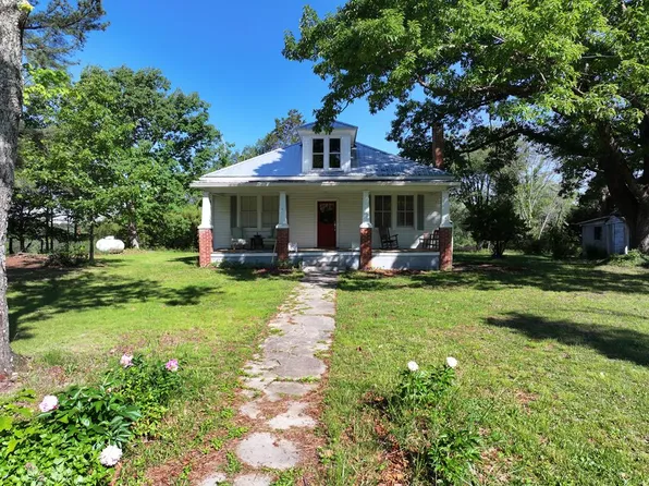 652 Cedar Gates Loop Rd, Chatham, VA 24531