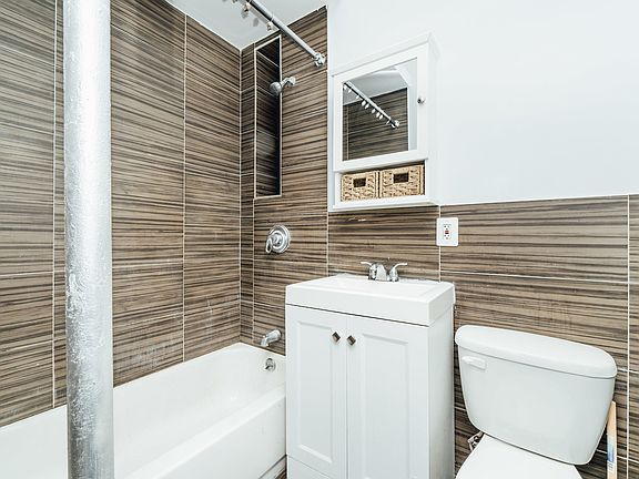 4th image of 699 Bushwick Ave #7