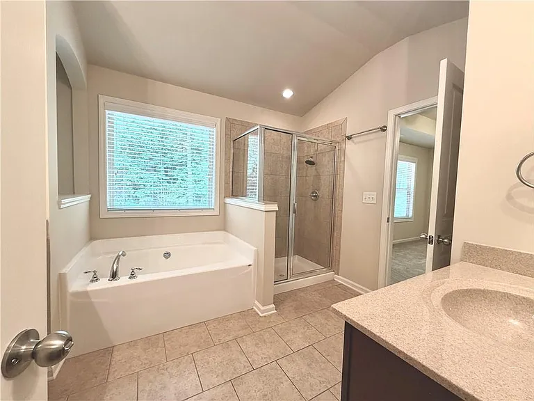 6215 Crested Moss Dr — Photo 18
