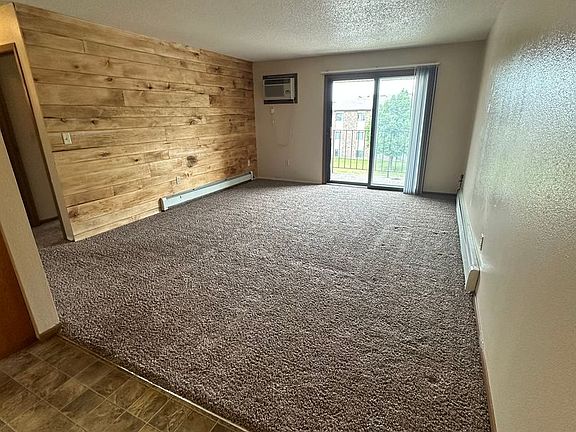 4th image of 1415 14th Ave E #22