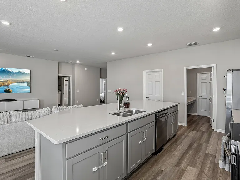 2167 Desert Rose Dr — Photo 8