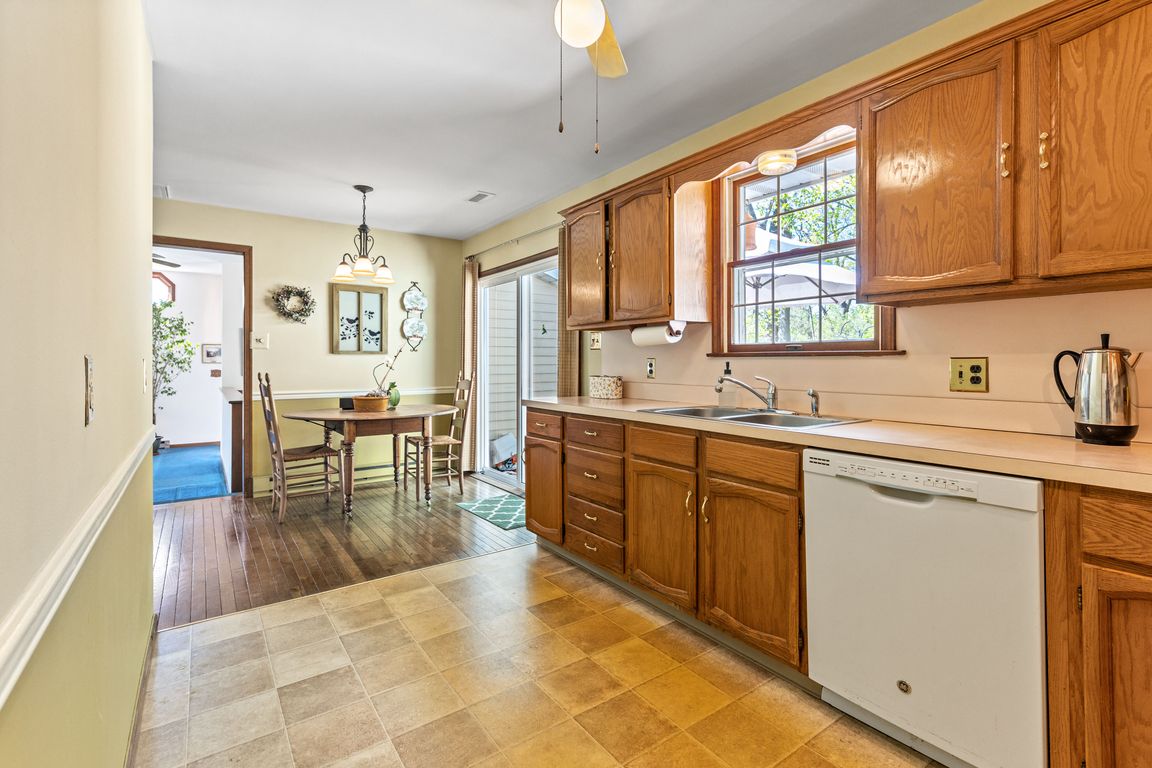 477 Gerloff Rd, Schwenksville, PA 19473 Zillow