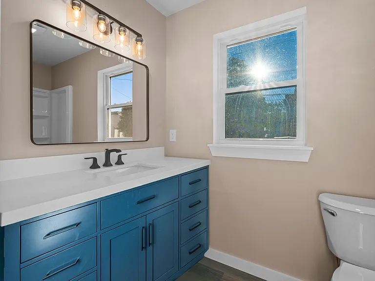 325 W Reliance Rd — Photo 26