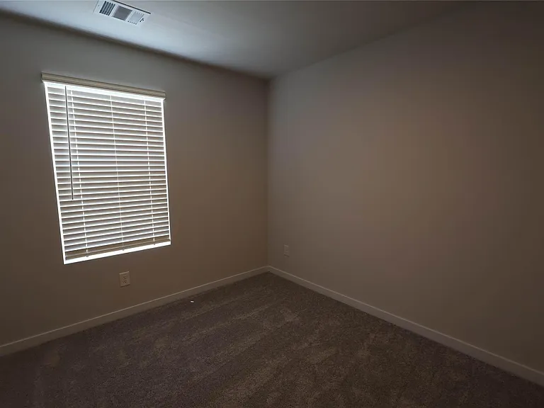 7757 Bergamot Cir — Photo 15