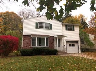 213 Wood Rd, Rochester, NY 14626