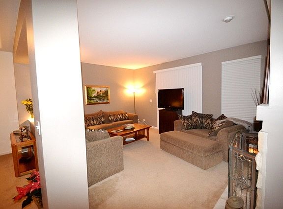 3rd image of 1120 Bartholdi Ct #1120