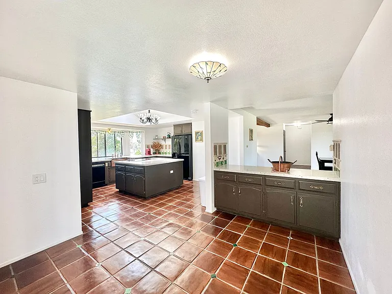 1650 Winterwarm Dr — Photo 14