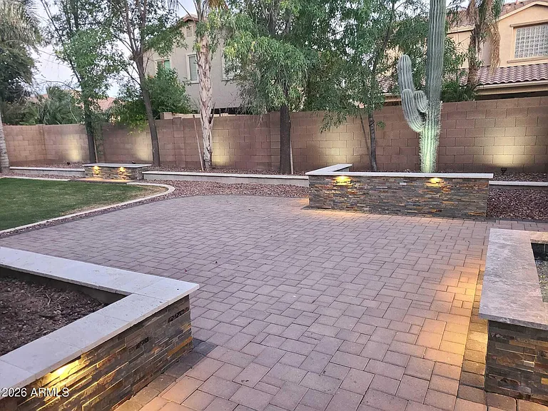 419 W Balsam Dr — Photo 29