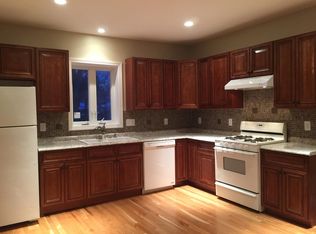 204 Main St #D, Epping, NH 03042