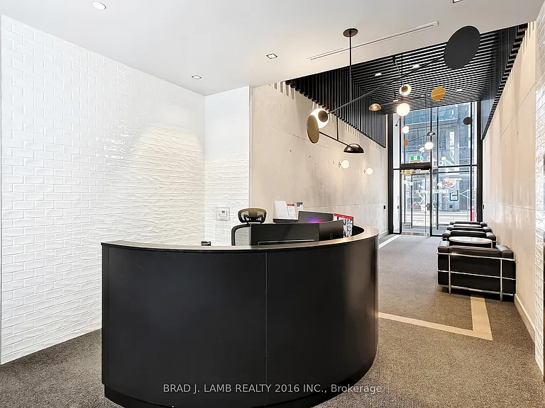 284 King St E #1908 — Photo 3