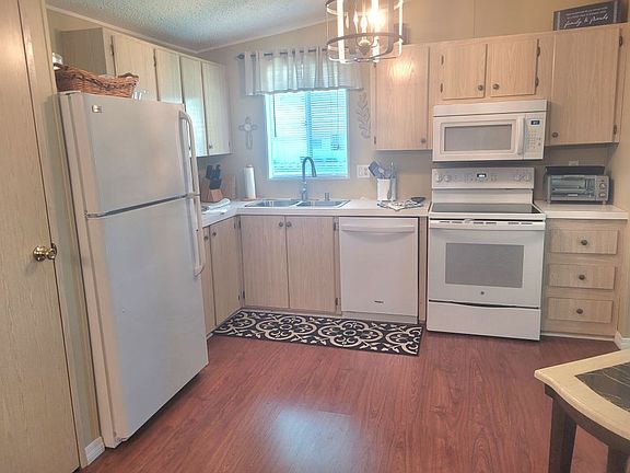 3rd image of 5849 Twilight Dr #679