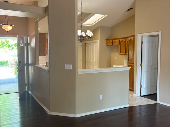 4867 Tralee Ln, Redding, CA 96001