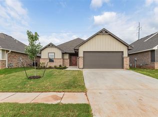 9213 Poppey Pl, Yukon, OK 73099