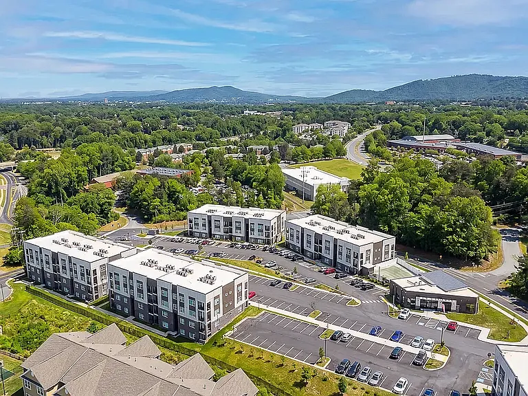 Pet-Friendly Perks at 5 Row Apartments