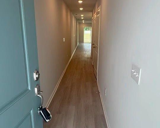 3rd image of 840 Hartshill Pl