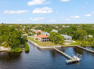 911 NW Sunset Ter, Stuart, FL 34994