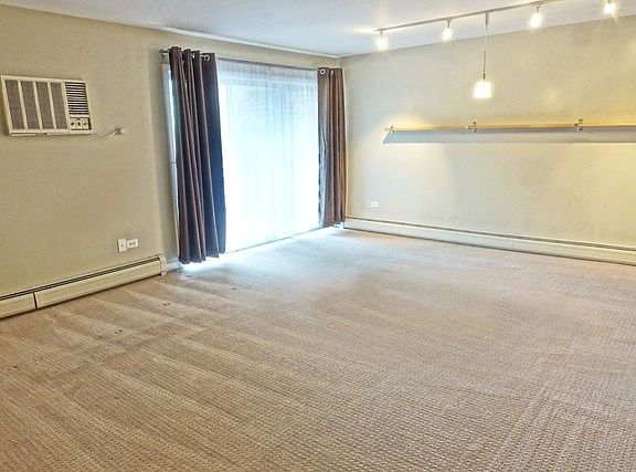 2nd image of 3939 Saratoga Ave APT 203