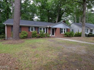 1415 N Overlook Dr, Greenville, NC 27858