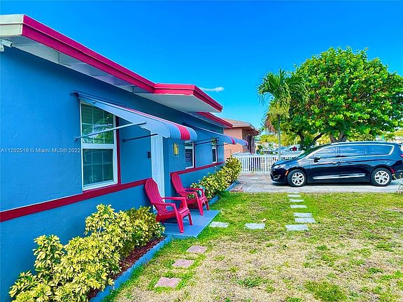 5th image of 381 NW 16th St #0