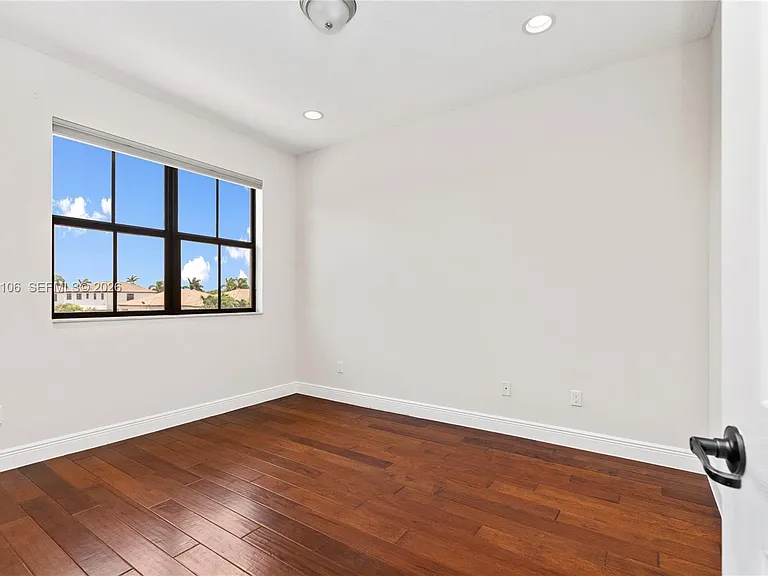 8420 NW 33rd St — Photo 57