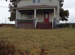 1417 Cross Creek Rd, Burgettstown, PA 15021