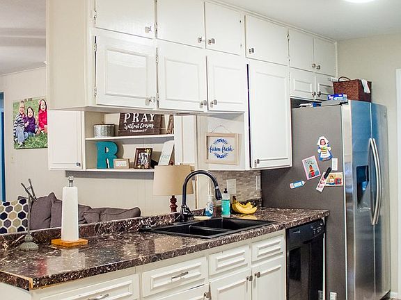 3rd image of 3222 Camarie Ave
