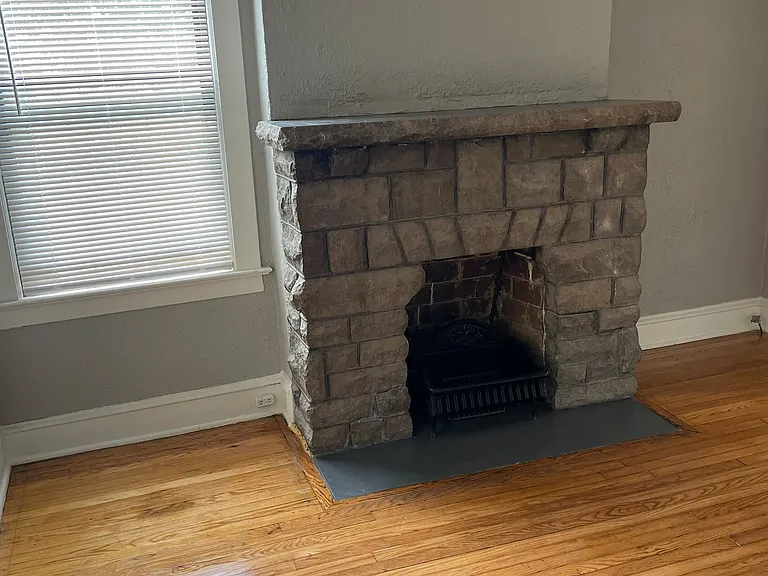 2208 E 29th St #1 — Photo 16