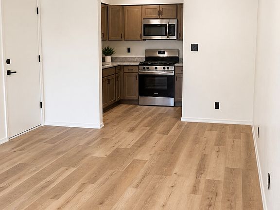 2nd image of 1007 Marron Cir NE #Q