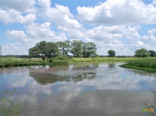 County Road 15a, Hallettsville, TX 77964
