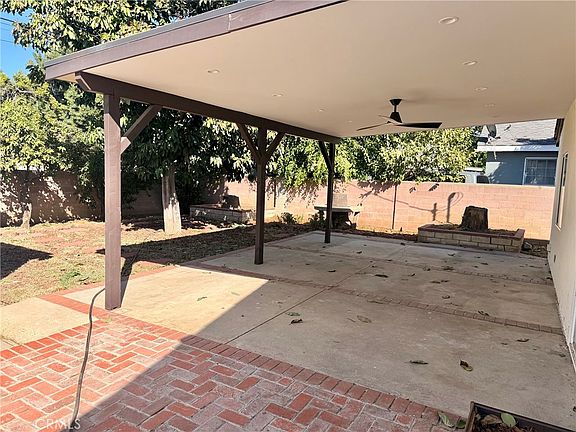 5th image of 14857 Tuba St