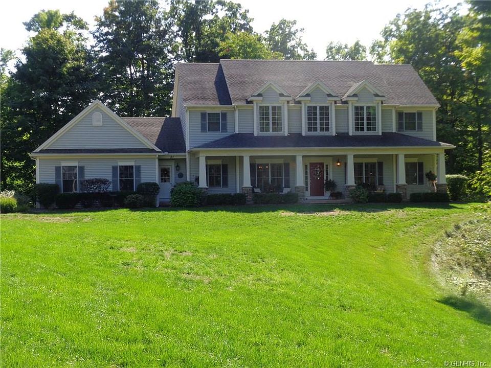 1st image of 21 Hunt Club Dr