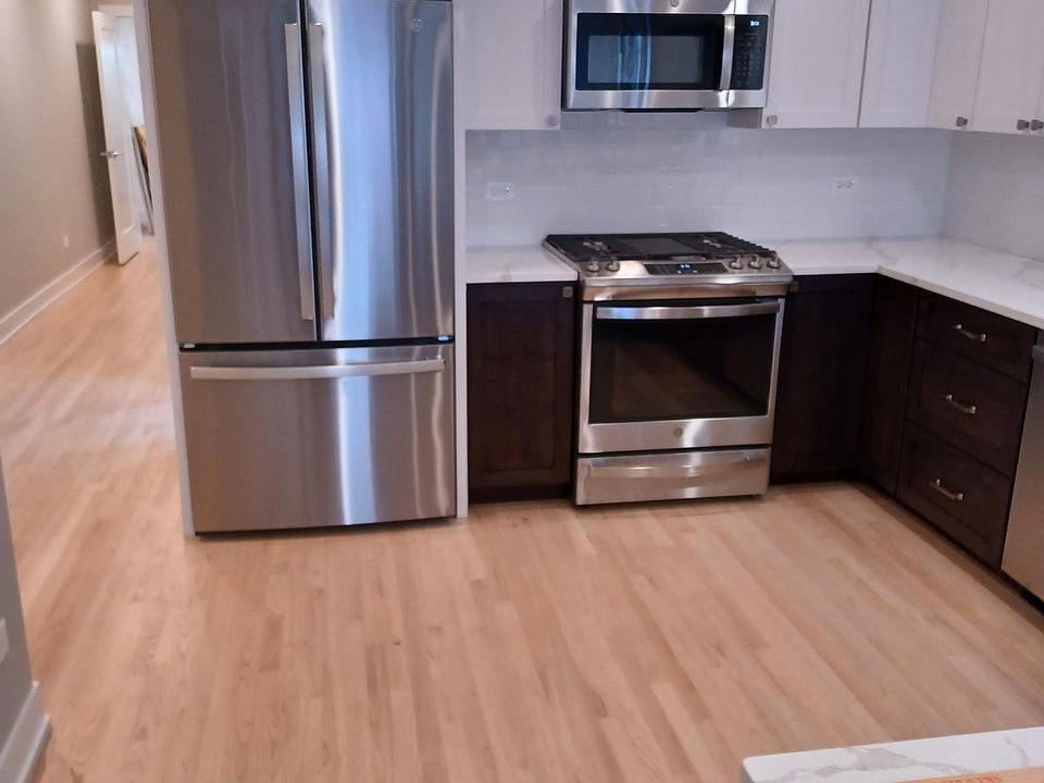 1st image of 674 W Diversey Pkwy Suite 1