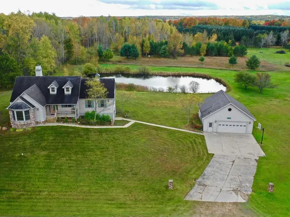 7251 W 50th Rd, Cadillac, MI 49601