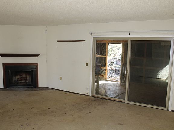 4th image of 5702 Fort Clinton St