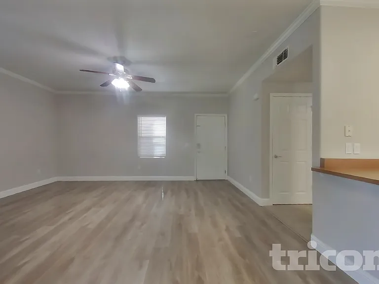 10001 Woodcreek Oaks Blvd #217 — Photo 4