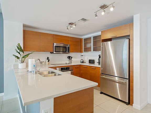3rd image of 3250 NE 1st Ave APT 803