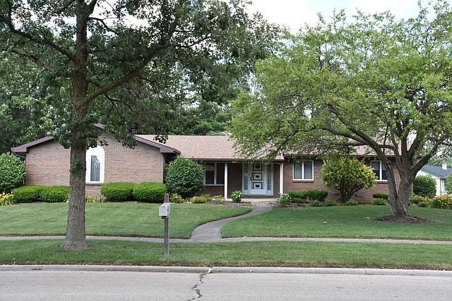 1st image of 520 Fairlane Dr