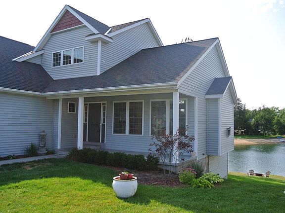 3rd image of 14695 Mayberry Dr
