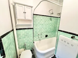 Rented by Century 21 Premier 