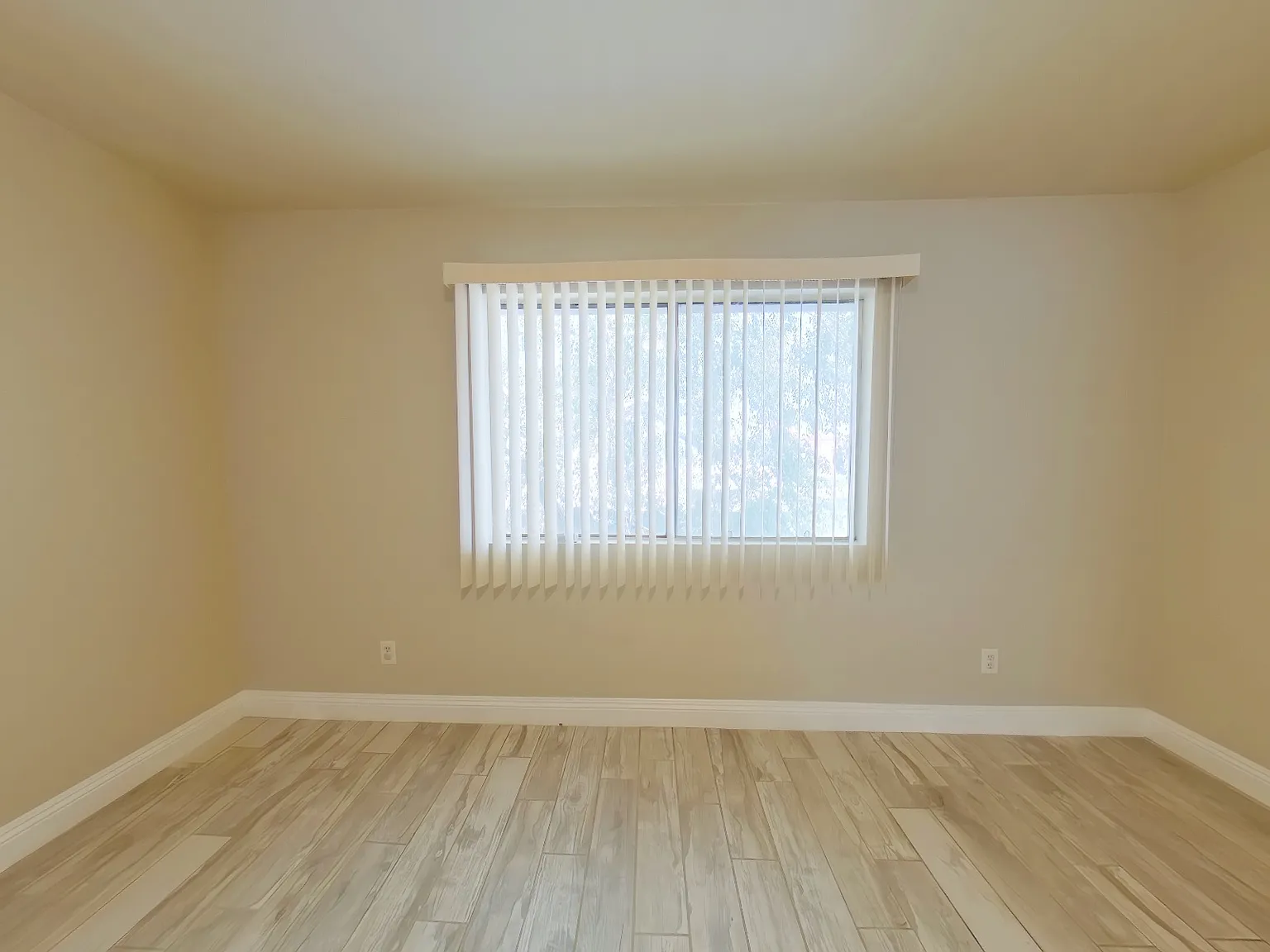 1640 Athol Avenue - H-23 — Photo 4