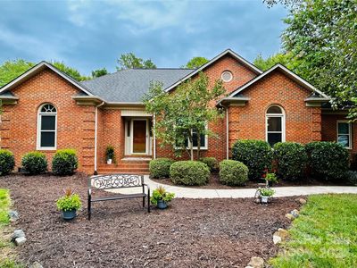 8271 Quail Hollow Dr, Harrisburg, NC, 28075