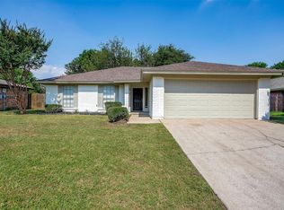 6717 Red Fox Trl, Fort Worth, TX 76137