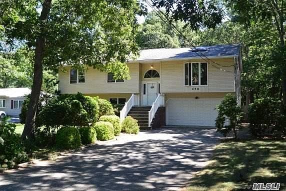 2nd image of 456 Wellwood Dr
