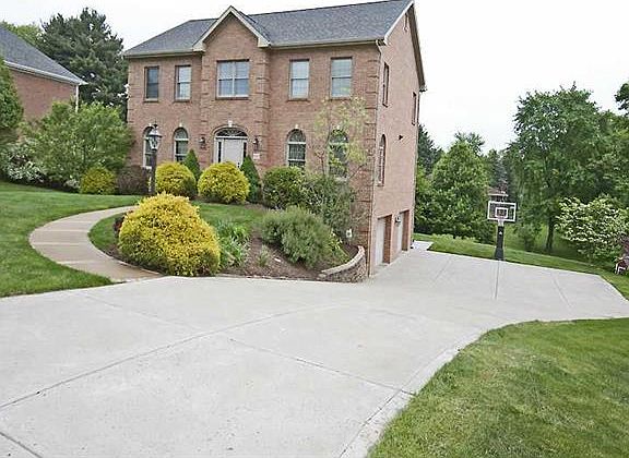 2nd image of 203 Shaker Heights Dr