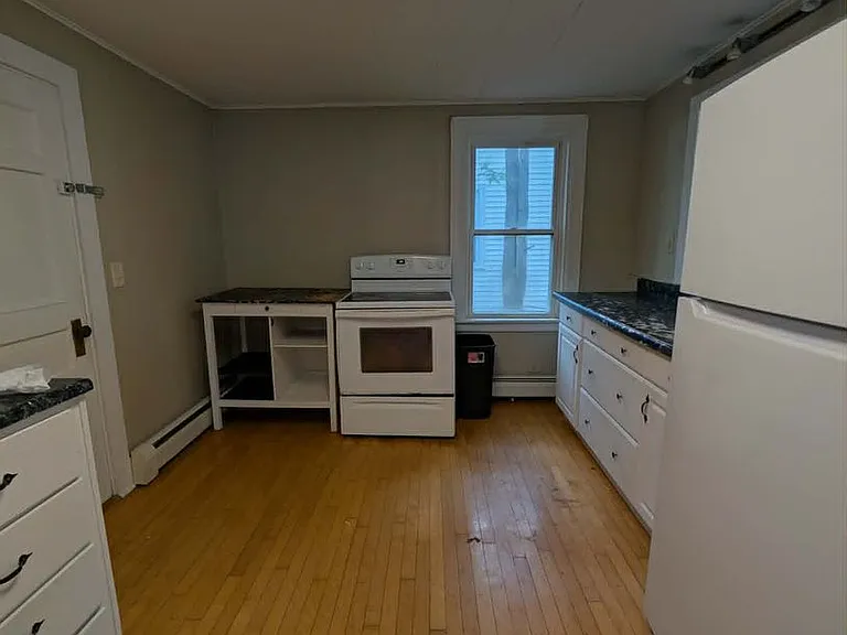 21 Elm St — Photo 5