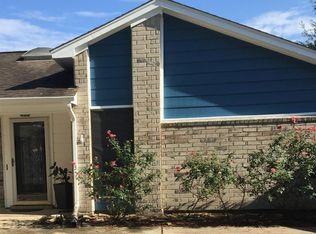 701 Briarclift Ln, Baytown, TX 77521