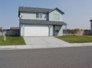 8607 W Stutz Dr, Pasco, WA 99301